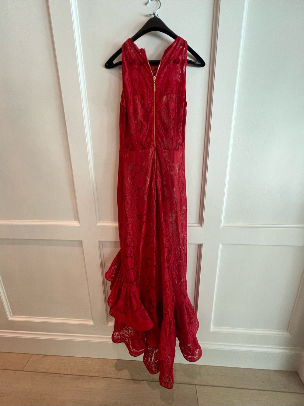 Bronx and Banco Red Lace Ruffled High-Slit Gown - Picture 3 of 4